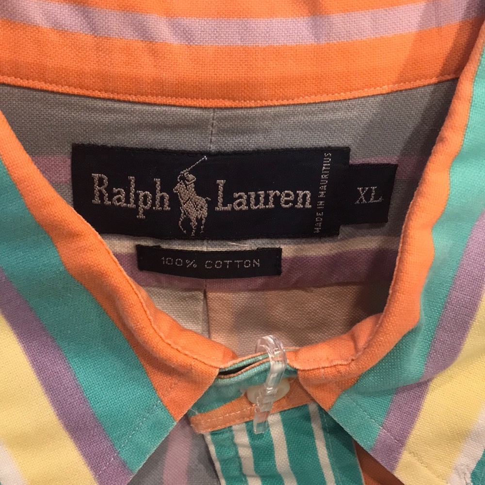 Spring/Summer Colors In This Classic Button Down. - image 1